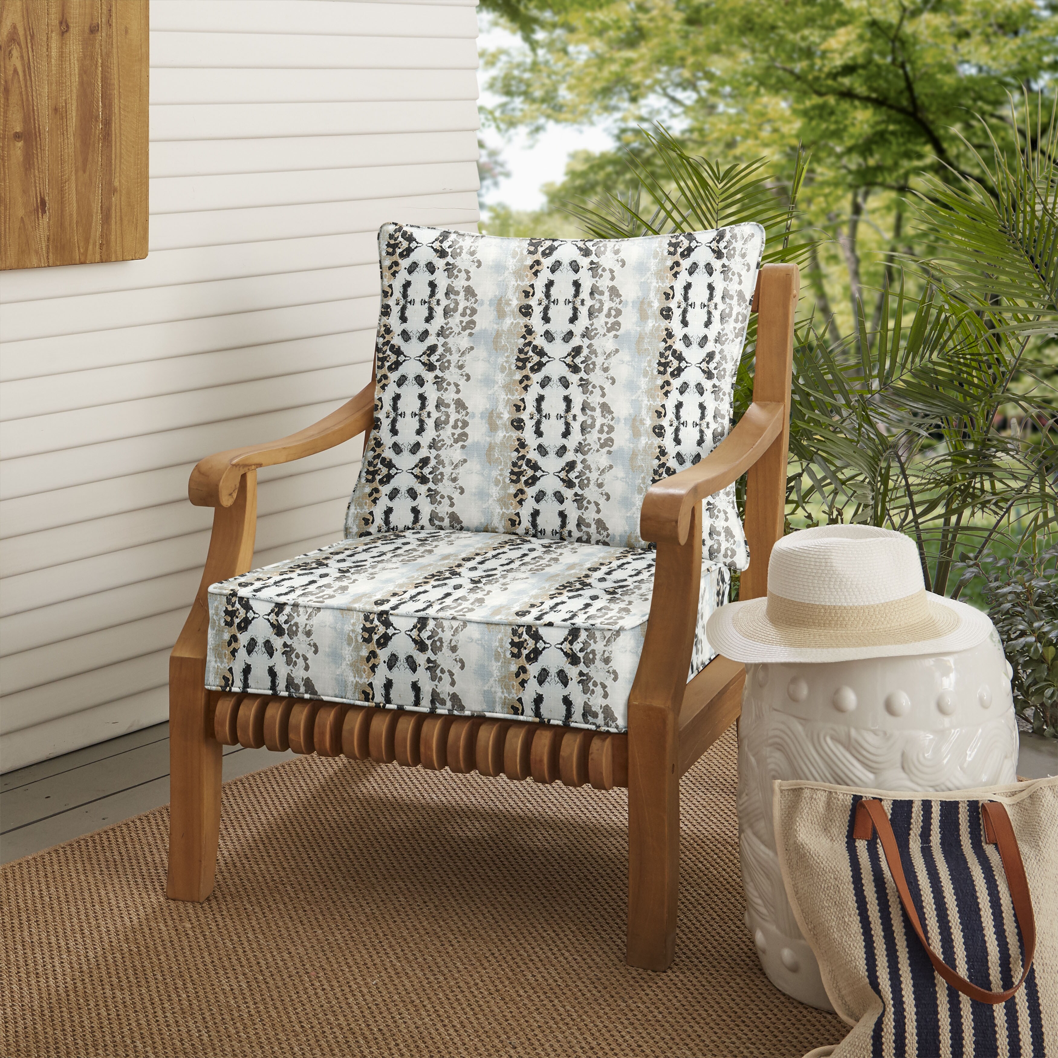 Animal print outlet outdoor chair cushions